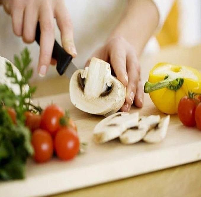 Kitchen Utensils Set Chopping Board With 5-Pcs Knife Set